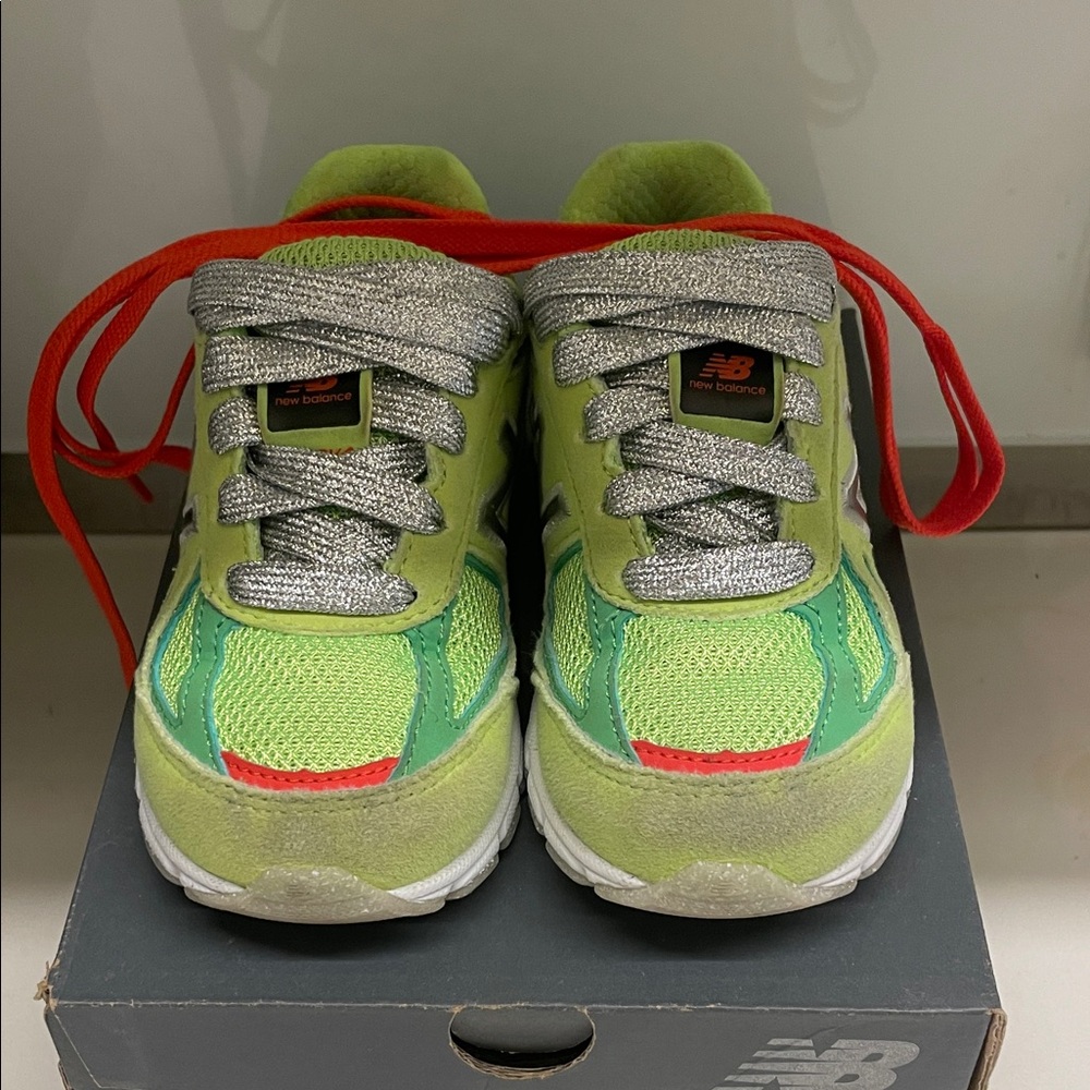 New Balance Kids' Grinch 990V4